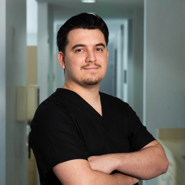 Noe - Dental Assistant at 7 North Dental